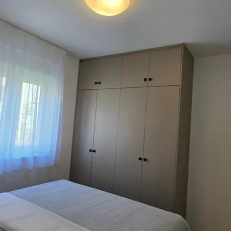 Cardak Apartment, With Garden, Free Private Parking Apartamento